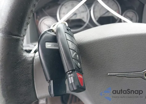 2008 Chrysler Town & Country Lx z USA, uszkodzony, nr VIN 2A8HR44H78R137219